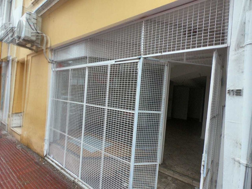 Imagen 6 de 9 de Local - B° Centro Sobre Sucre Y 9 De Julio