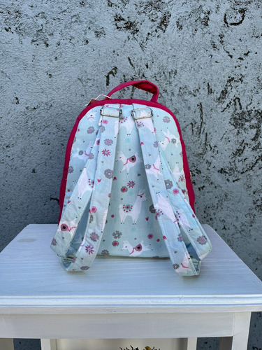 Mochila Infantil Reforzada 30cm Con Bolsillo Interno Agua Fucsia Llamita