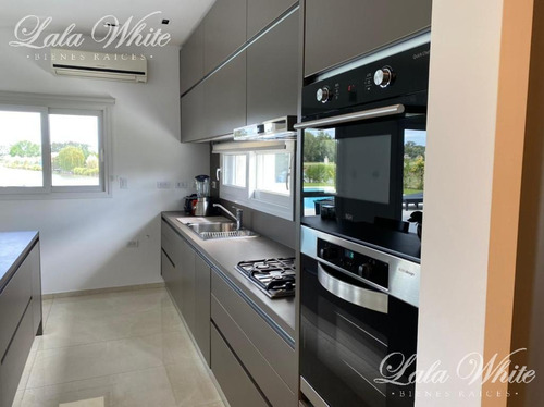 Imagen 7 de 20 de Venta - Casa A La Laguna En Lagos De San Eliseo