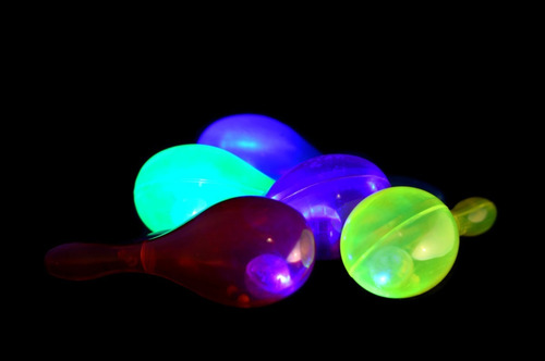 Imagen 2 de 10 de 8 Maracas Led Pack Cotillon Carioca Luminoso Combo Fiesta