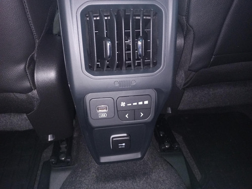 Imagen 14 de 15 de Jeep Commander 2.0 Td 4x4 Oveland 2023 Full