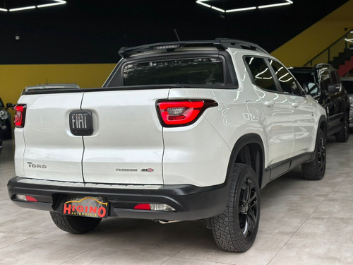 Fiat Toro 2.4 16v Freedom Flex 4x2 Aut. 4p