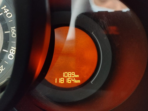 Imagem 7 de 10 de Citroen C3 Picasso 1.6 Glx