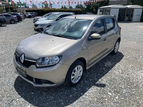 Renault Sandero Expression Mt 1.6 4x2