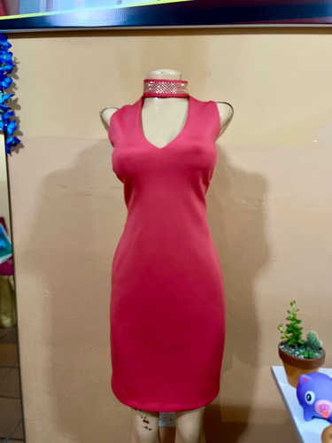 Vestido Calvin Klein, Talla 6, Corte Recto, Rehusado