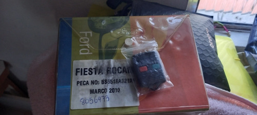 Ford Fiesta 1.6 Rocam Se Flex 5p 2014