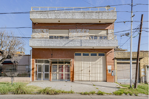 Venta Casa 3 Amb Con Galpon - Quincho - Terraza 