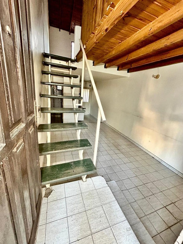 Duplex 2 Ambientes Con Patio, A Remodelar