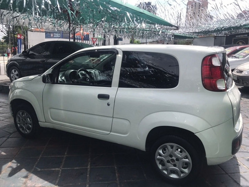 Imagem 4 de 8 de Fiat Uno 2014 1.0 Vivace Flex 3p
