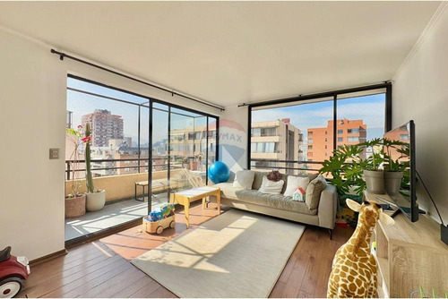 Departamento Con Vista Despejada En Las Condes
