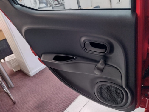 Imagen 15 de 19 de Fiat Mobi Tomo Usados Palio Clio Gol Fox Suran Voyage Ka 2-