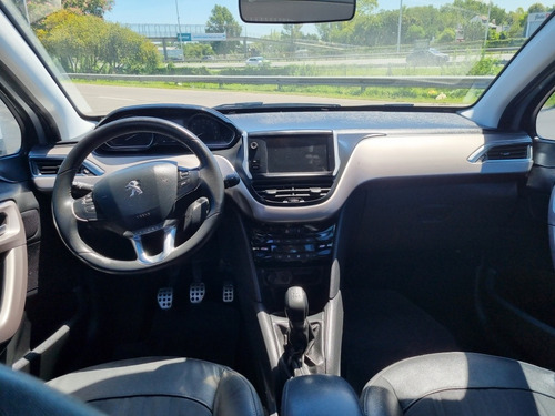 Imagen 7 de 13 de Peugeot 208 2017 1.6 Feline