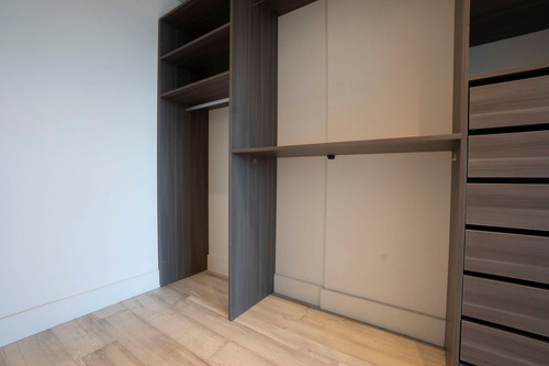 Torre Link Impecable 2 Ambientes Con Cochera
