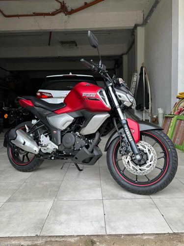 Yamaha Fzs