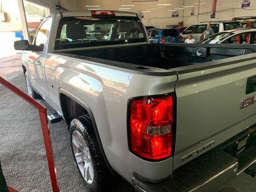 Imagen 5 de 14 de Gmc Sierra 5.4 Cab Reg At 4x4 2018