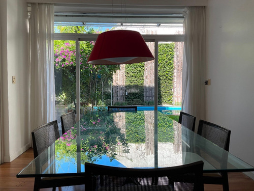 Impecable Casa De Diseño En Núñez