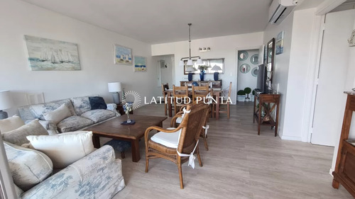 Apartamento De 3 Dormitorios En Península