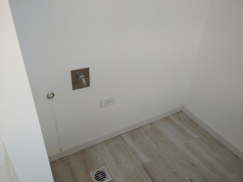 Departamento En Nuevo Emprendimiento 3 Avenidas Con Balcón Y Cochera - Parque Chas