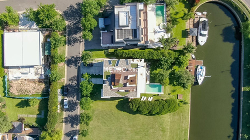 Impresionante Casa En El Yacht, Nordelta