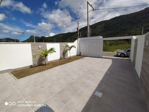 Imagem 3 de 14 de Casa Itaipuaçu 2 Quartos. Próximo Ao Centro Do Barroco. 672