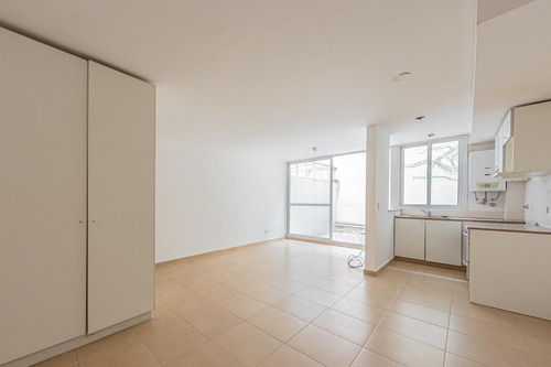 Imagen 5 de 13 de Departamento Monoambiente En Venta Nuevo Amplio Con Patio En Echesortu Centro Rosario