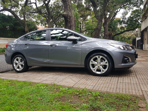 Chevrolet Cruze II 1.4 Sedan Lt