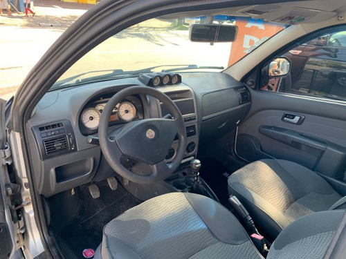 Fiat Strada Strada 1.8 MPI ADVENTURE LOCKER CD 16V FLEX 2P MANUAL