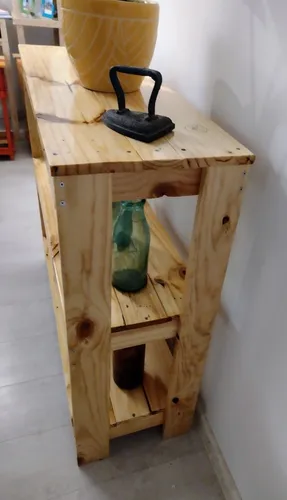 Mesa De Arrimo Rústica Fabricada Con Madera De Pallet