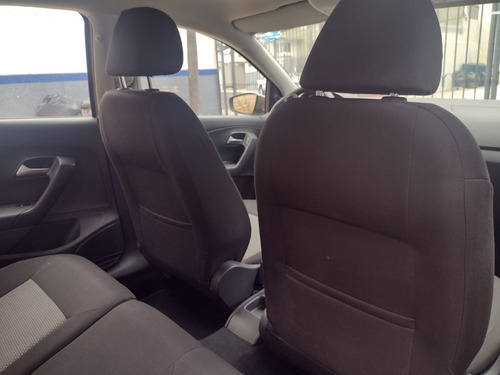 Imagen 5 de 15 de Volkswagen Vento Startline Std. 2018