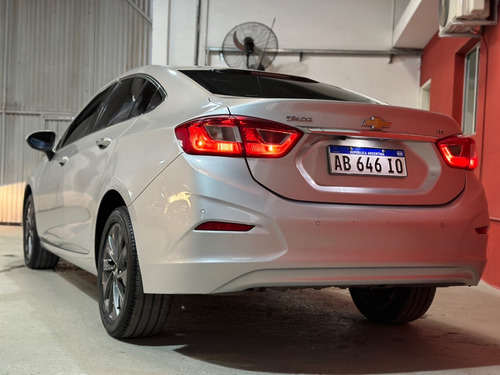 Imagen 2 de 11 de Chevrolet 2017 Cruze 1.4 4 Ptas Ltz