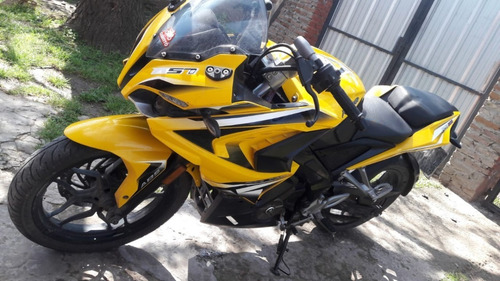 Imagen 3 de 9 de Rouser Rs 200