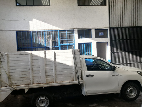 Imagen 4 de 10 de Toyota Hilux 2017 2.7 Chasis Cabina Mt