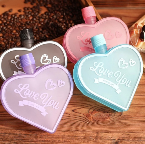 Imagen 5 de 6 de Cilindro Para Agua Forma Corazón Bebidas Frias Cool 40ml