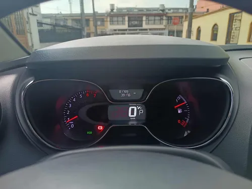 Renault Captur 2.0 Intens Automática