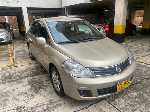 Nissan Tiida 1.8 Emotion 4 p