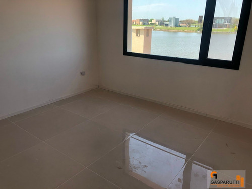 Imagen 11 de 20 de Casa En Venta En El Cantón Islas Al Agua! 6 Ambientes