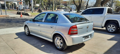 Imagen 3 de 9 de Chevrolet Astra 2007 2.0 Gl