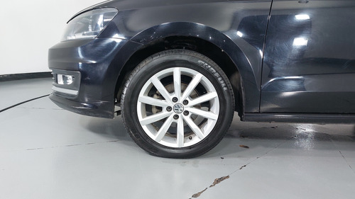Volkswagen Vento 1.6 HIGHLINE STD.