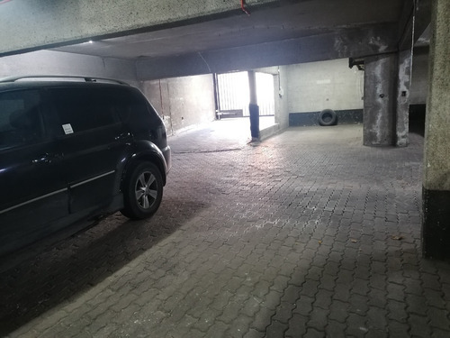 Imagen 4 de 5 de Estacionamiento Subterráneo - Metro Pedro De Valdivia