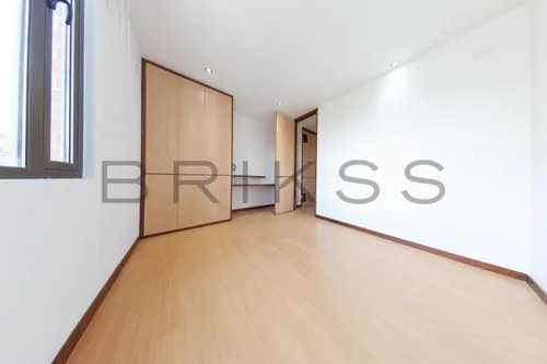 Apartamento En Venta En Los Rosales. Cod V1640