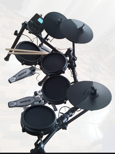 Batería Electrónica Alesis Nitro Mesh Kit