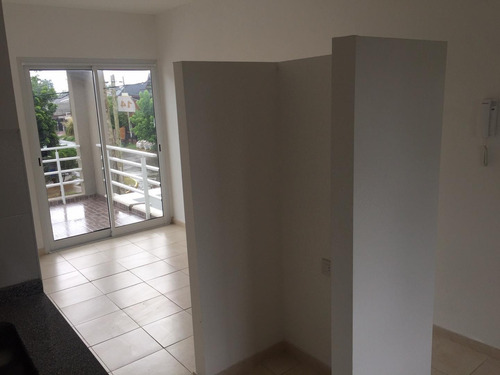 Imagen 12 de 24 de En Venta. Departamento Planta Alta Con Cochera San Miguel