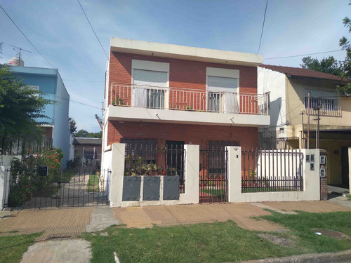 Venta Ph Con Dos Deptos + Patio  - Williams Morris