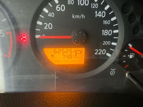 Nissan Navara 2.5 High Lujo