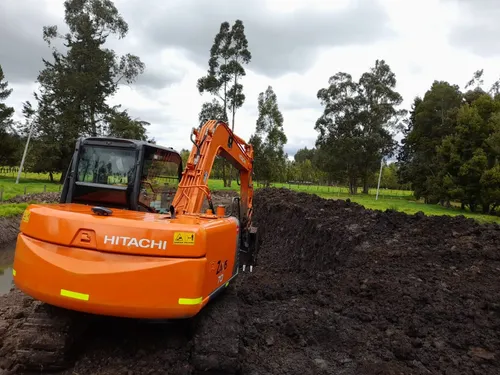 Retroexcavadora Hitachi Zx70-3 2013 Japonesa