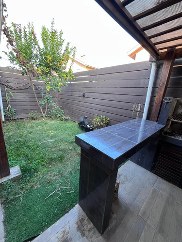 Tu Oasis Familiar Te Espera En Buin! Amplia Casa Con Jardín