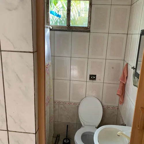 Vila Com 5 Casas Sendo 4 Kitnetes E 1 Casa Com 2 Quartos