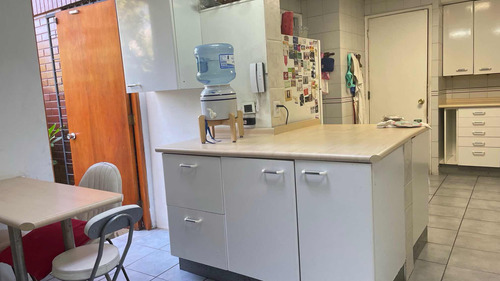 Casa 5 Dormitorios 4 Baños 2 Estacionamientos Venta Directa