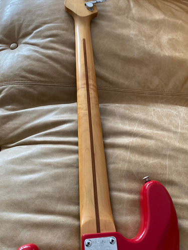 Baixo Washburn Jazz Bass Lyon Series Destro Vermelho 4 (Usado)