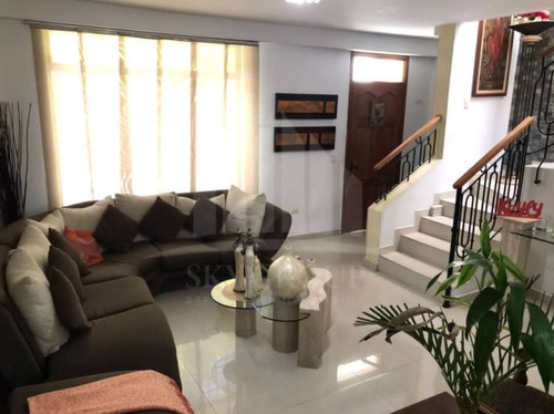 Imagen 4 de 15 de Gabriel Rivas Vende Town House En Res. Villa Shira Urb. El Rincon Cod: Lemth-165